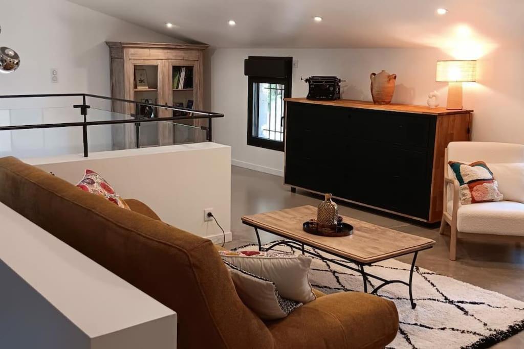 Gite Cosy Au Coeur Du Luberon Lagnes Eksteriør bilde