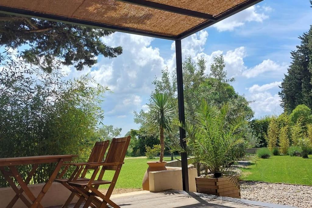 Gite Cosy Au Coeur Du Luberon Lagnes Eksteriør bilde